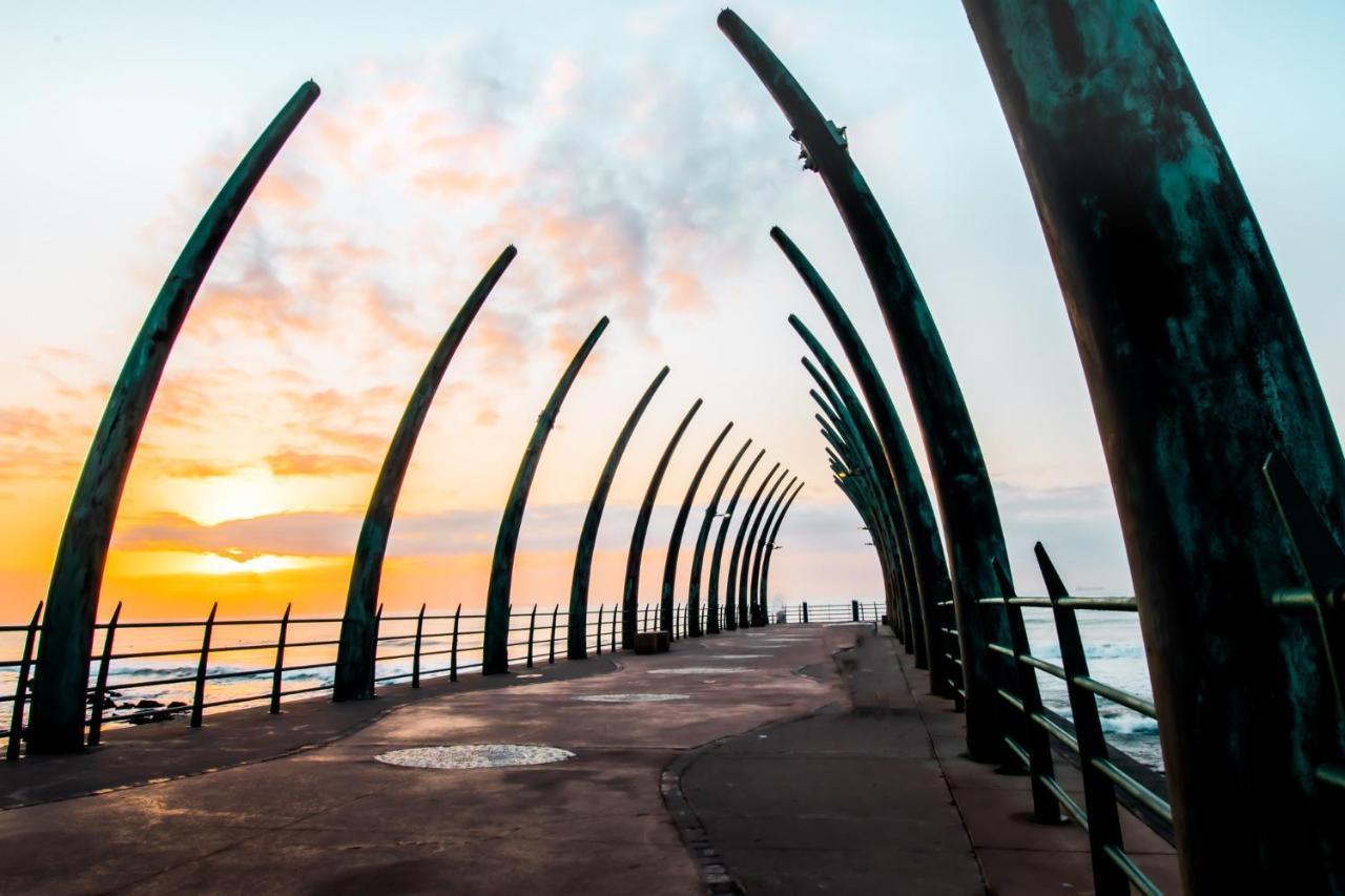 Appartamento 11 The Shades Umhlanga Rocks Durban Esterno foto